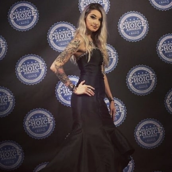 Dress - Picture 4 of 4